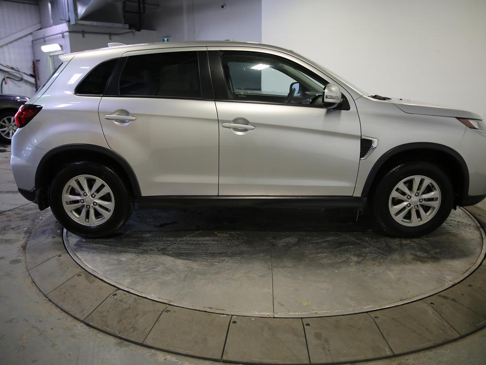 Mitsubishi RVR SE 2023 d&rsquo;occasion à vendre - 2