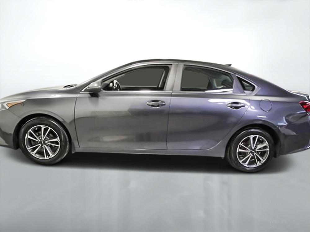 Kia Forte EX 2022 d&rsquo;occasion à vendre - 7