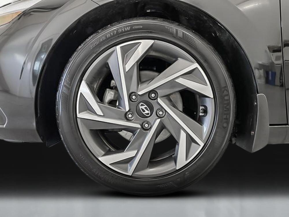 Hyundai Elantra Luxury 2024 d&rsquo;occasion à vendre - 8