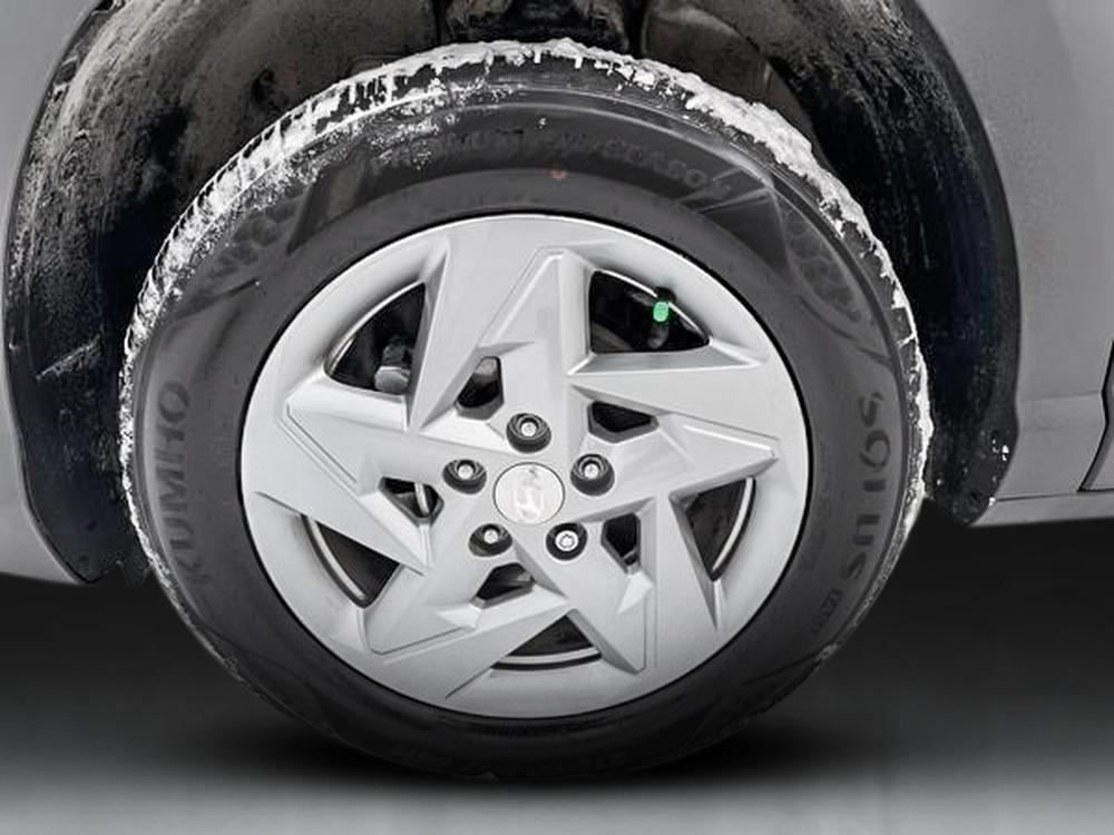 Hyundai Kona 2.0L ESSENTIAL FWD 2025 d&rsquo;occasion à vendre - 11