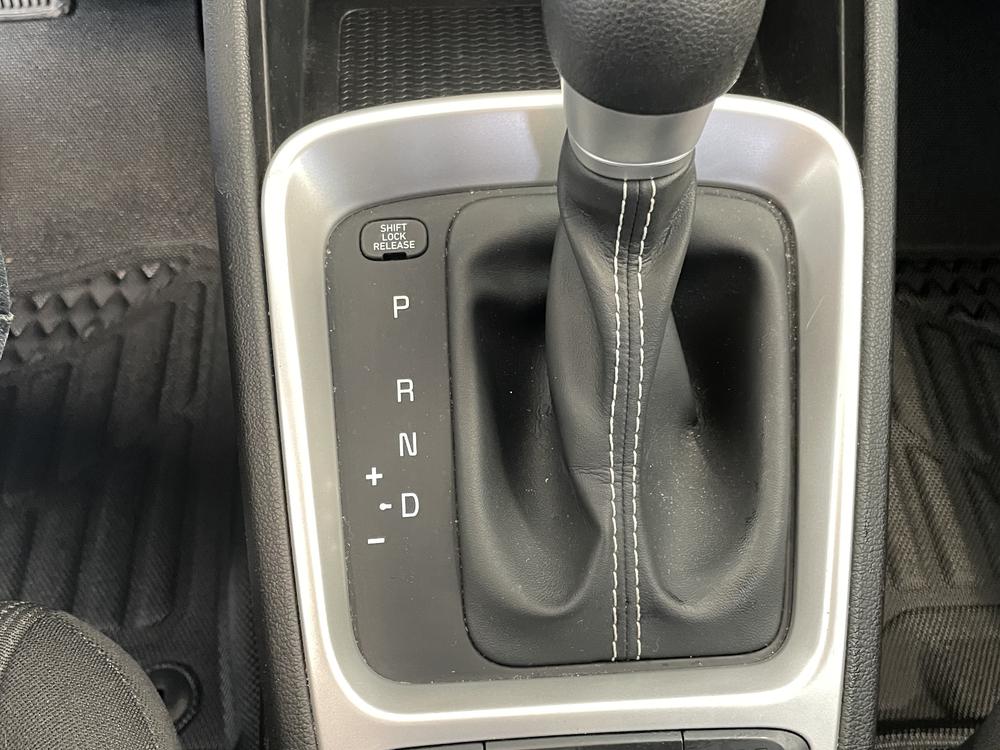 Hyundai Venue ESSENTIAL 2020 d&rsquo;occasion à vendre - 18