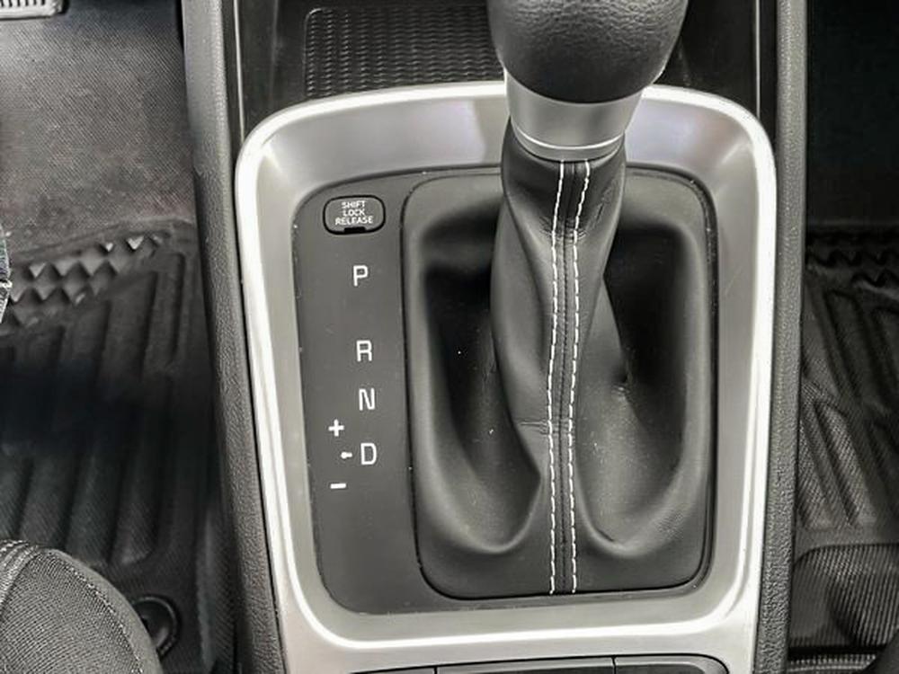 Hyundai Venue ESSENTIAL 2020 d&rsquo;occasion à vendre - 18