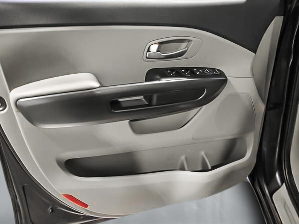 Kia Sedona LX 2020 d&rsquo;occasion à vendre - 13