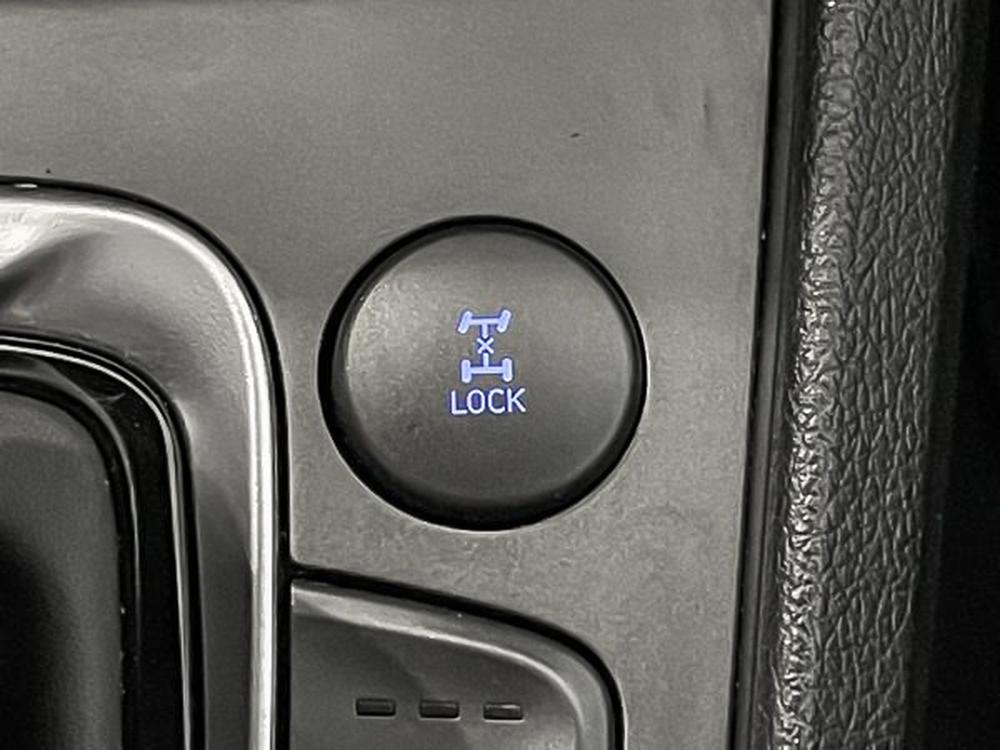 Hyundai Kona Essential AWD 2022 d&rsquo;occasion à vendre - 26