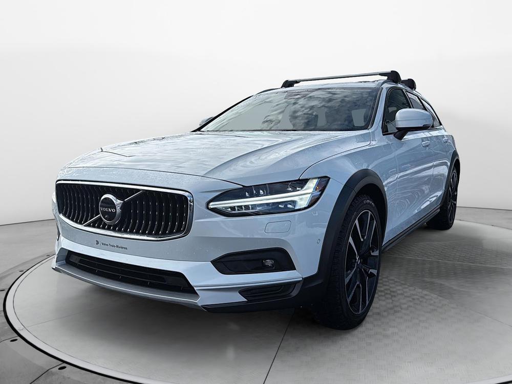 Volvo V90 Cross Country B6 PLUS AWD 2023 d&rsquo;occasion à vendre - 3