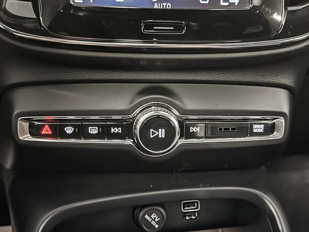 Volvo XC40 R-DESIGN 2019 d&rsquo;occasion à vendre - 30