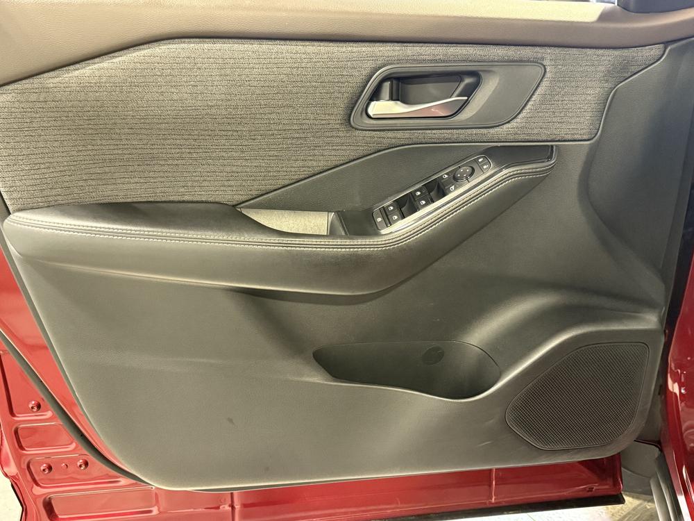 Nissan Rogue SV 2021 d&rsquo;occasion à vendre - 14