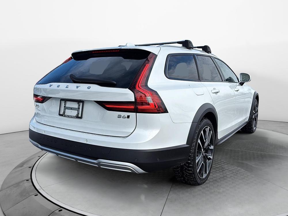 Volvo V90 Cross Country B6 PLUS AWD 2023 d&rsquo;occasion à vendre - 6