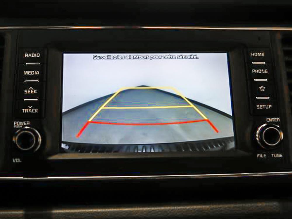 Kia Sedona LX 2020 d&rsquo;occasion à vendre - 27