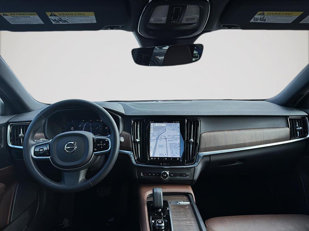 Volvo V90 Cross Country B6 PLUS AWD 2023 d&rsquo;occasion à vendre - 17