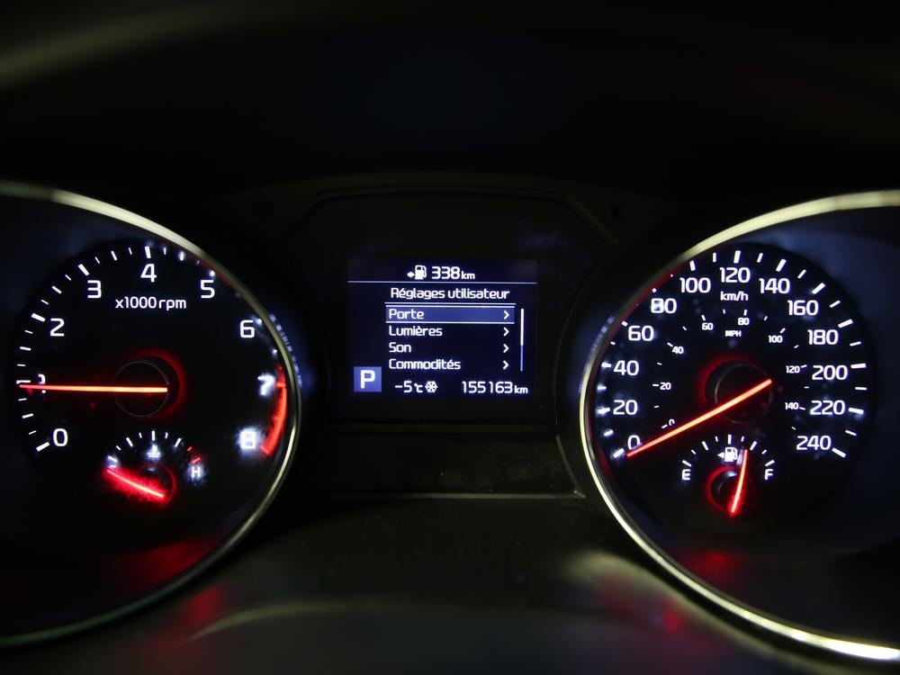 Kia Sedona LX 2020 d&rsquo;occasion à vendre - 23