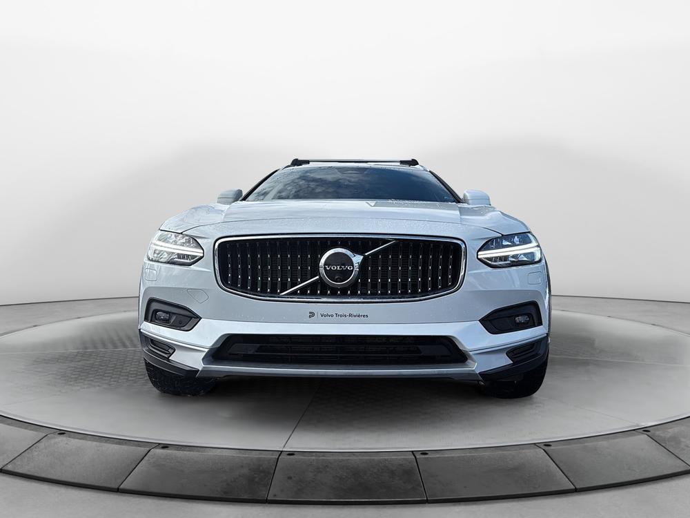 Volvo V90 Cross Country B6 PLUS AWD 2023 d&rsquo;occasion à vendre - 2