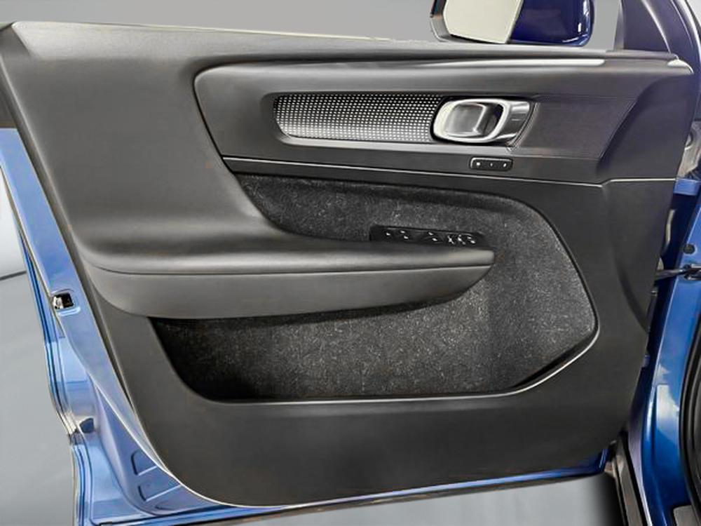 Volvo XC40 R-DESIGN 2019 d&rsquo;occasion à vendre - 17