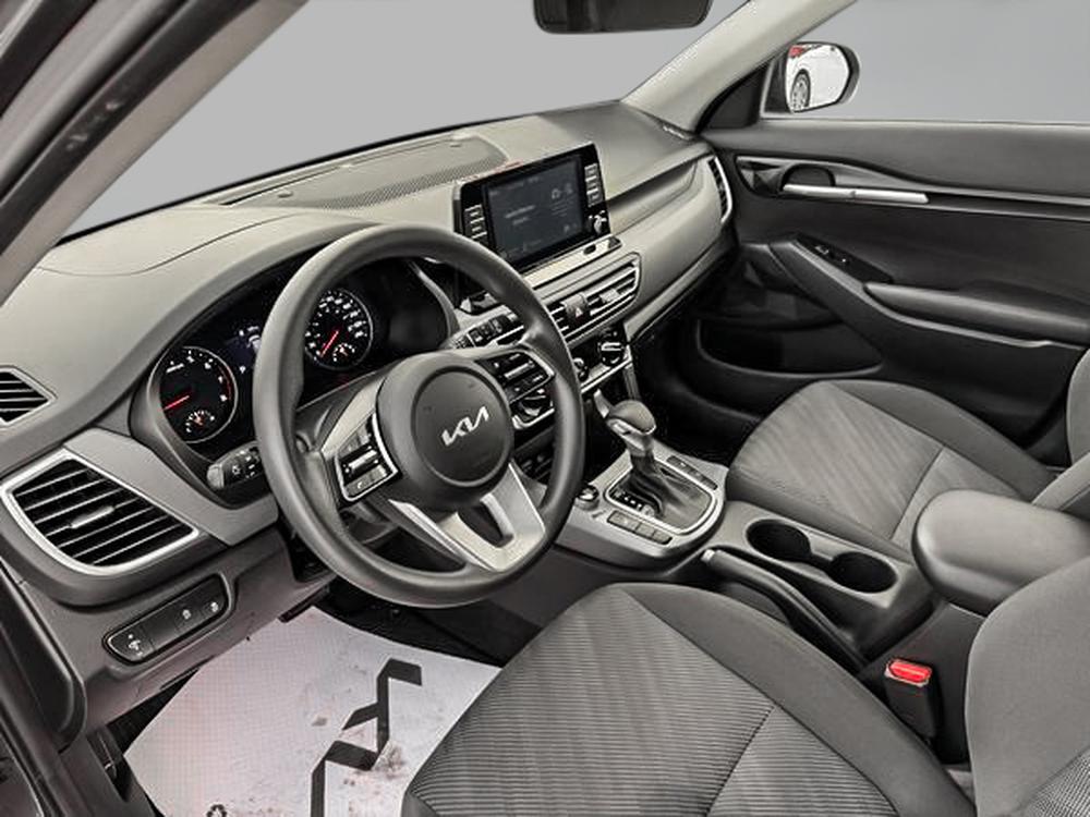 Kia Seltos LX FWD 2023 d&rsquo;occasion à vendre - 14
