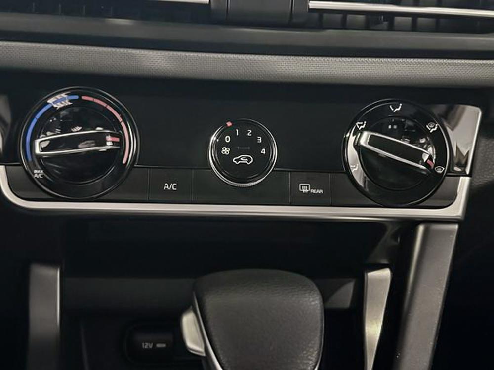 Kia Seltos LX 2023 d&rsquo;occasion à vendre - 26