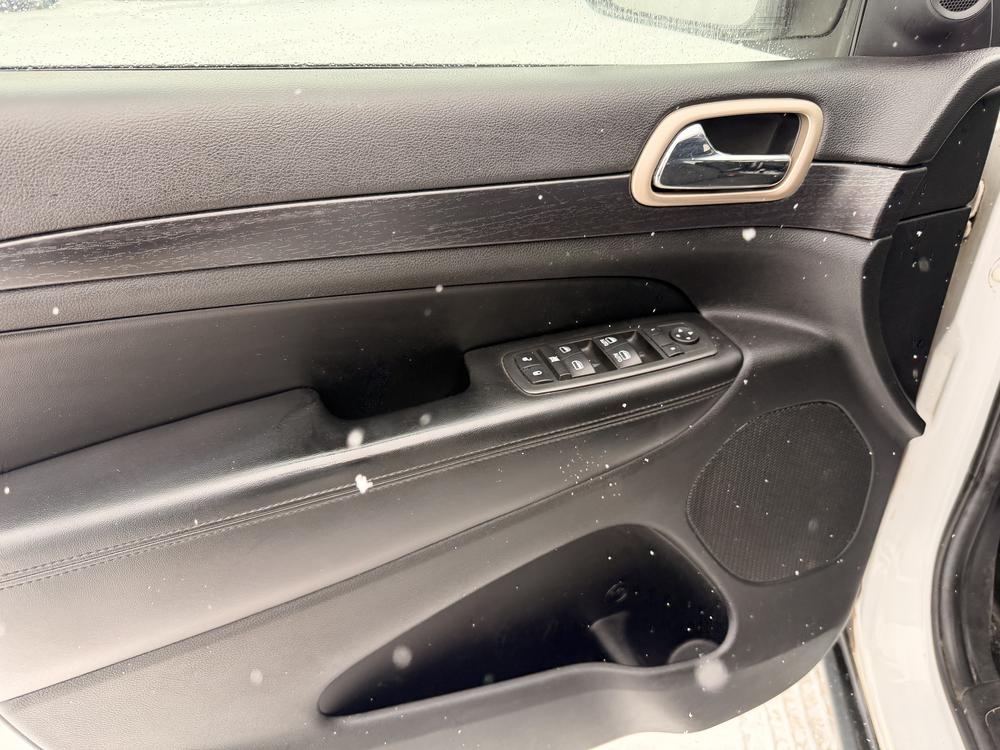 Jeep Grand Cherokee LAREDO AWD 3.6L 2014 d&rsquo;occasion à vendre - 12