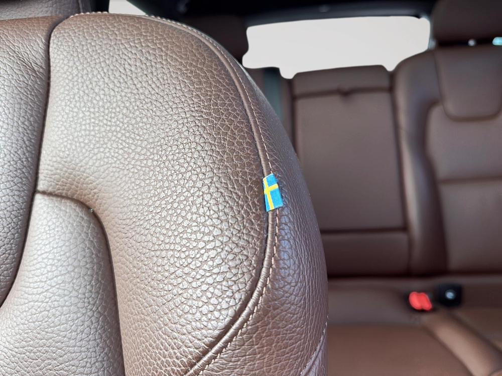 Volvo V90 Cross Country B6 PLUS AWD 2023 d&rsquo;occasion à vendre - 12