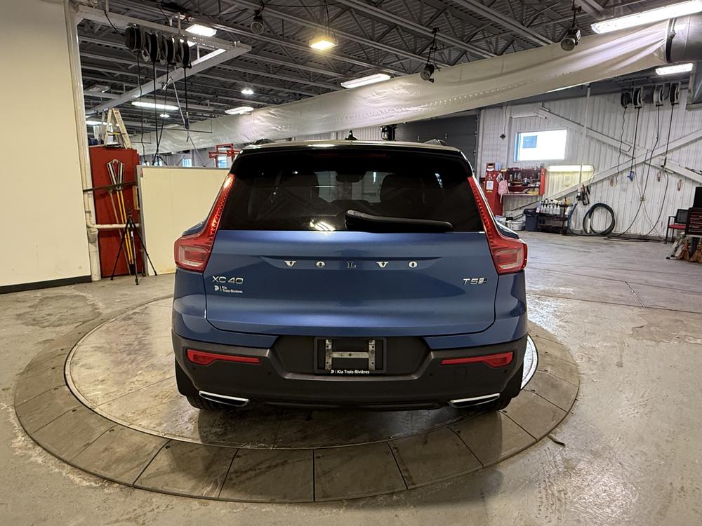 Volvo XC40 R-DESIGN 2019 d&rsquo;occasion à vendre - 4