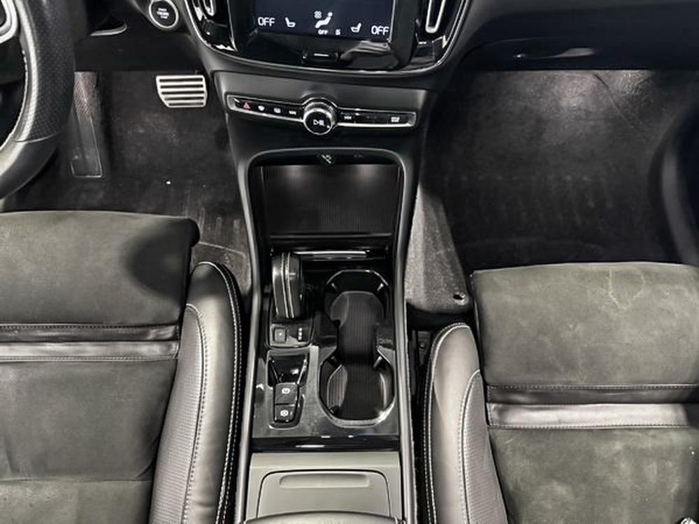 Volvo XC40 R-DESIGN 2019 d&rsquo;occasion à vendre - 32