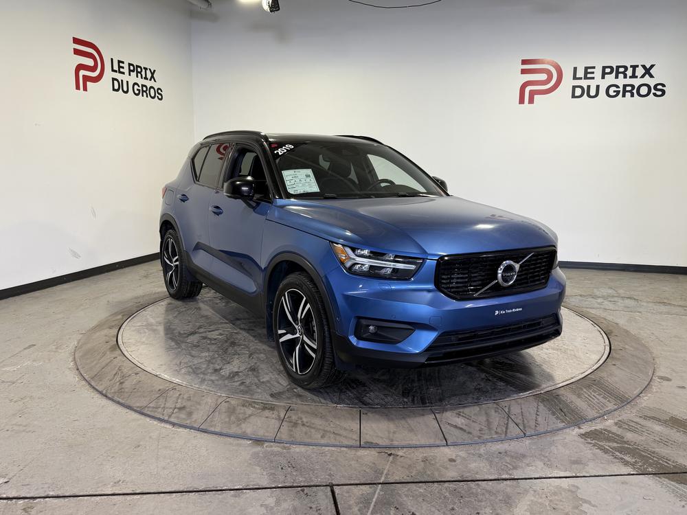 Volvo XC40 R-DESIGN 2019 d&rsquo;occasion à vendre - 1