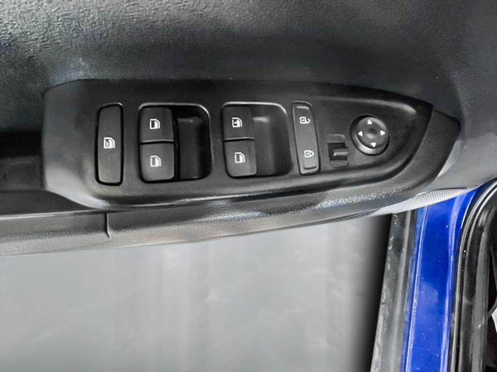 Hyundai Venue ESSENTIAL 2020 d&rsquo;occasion à vendre - 12