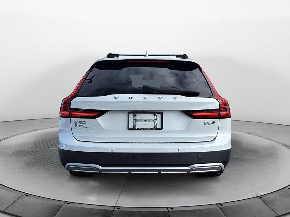 Volvo V90 Cross Country B6 PLUS AWD 2023 d&rsquo;occasion à vendre - 7