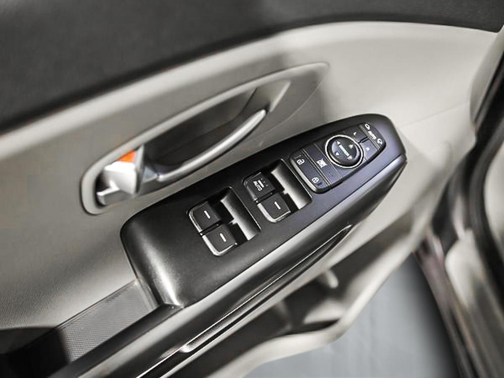 Kia Sedona LX 2020 d&rsquo;occasion à vendre - 14