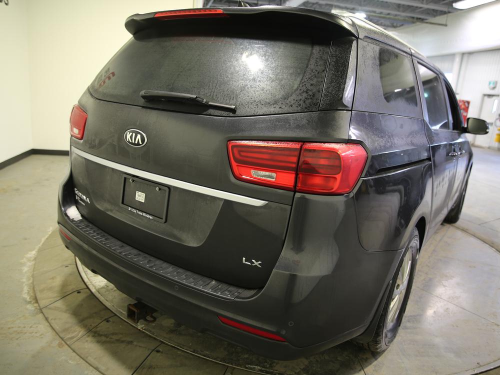 Kia Sedona LX 2020 d&rsquo;occasion à vendre - 3
