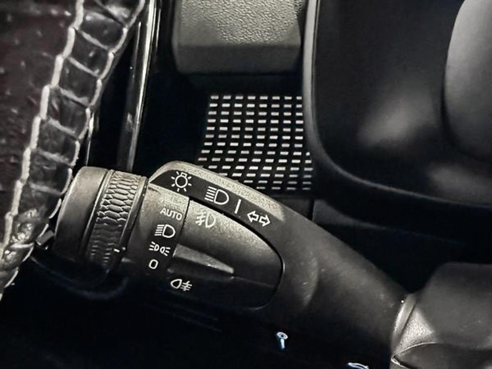 Volvo XC40 R-DESIGN 2019 d&rsquo;occasion à vendre - 26